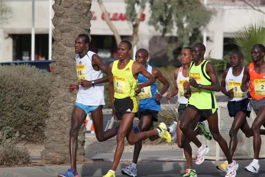 male marathon runners